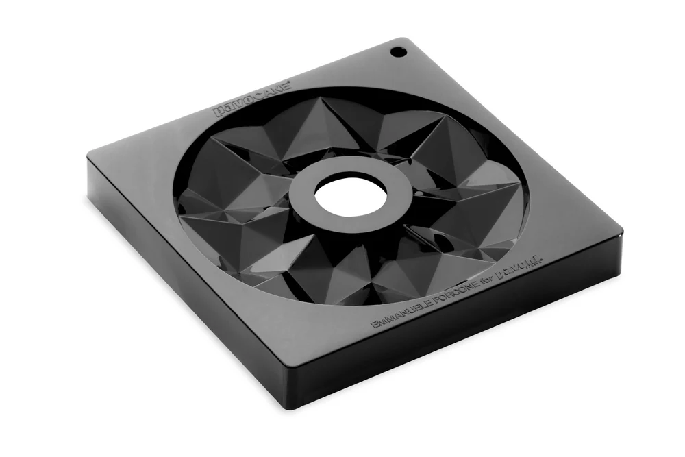 KE071S Louvre - الصورة 3