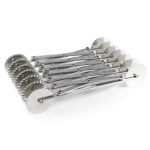 Extensible pasta cutter - 7 smooth + 7 wavy blades