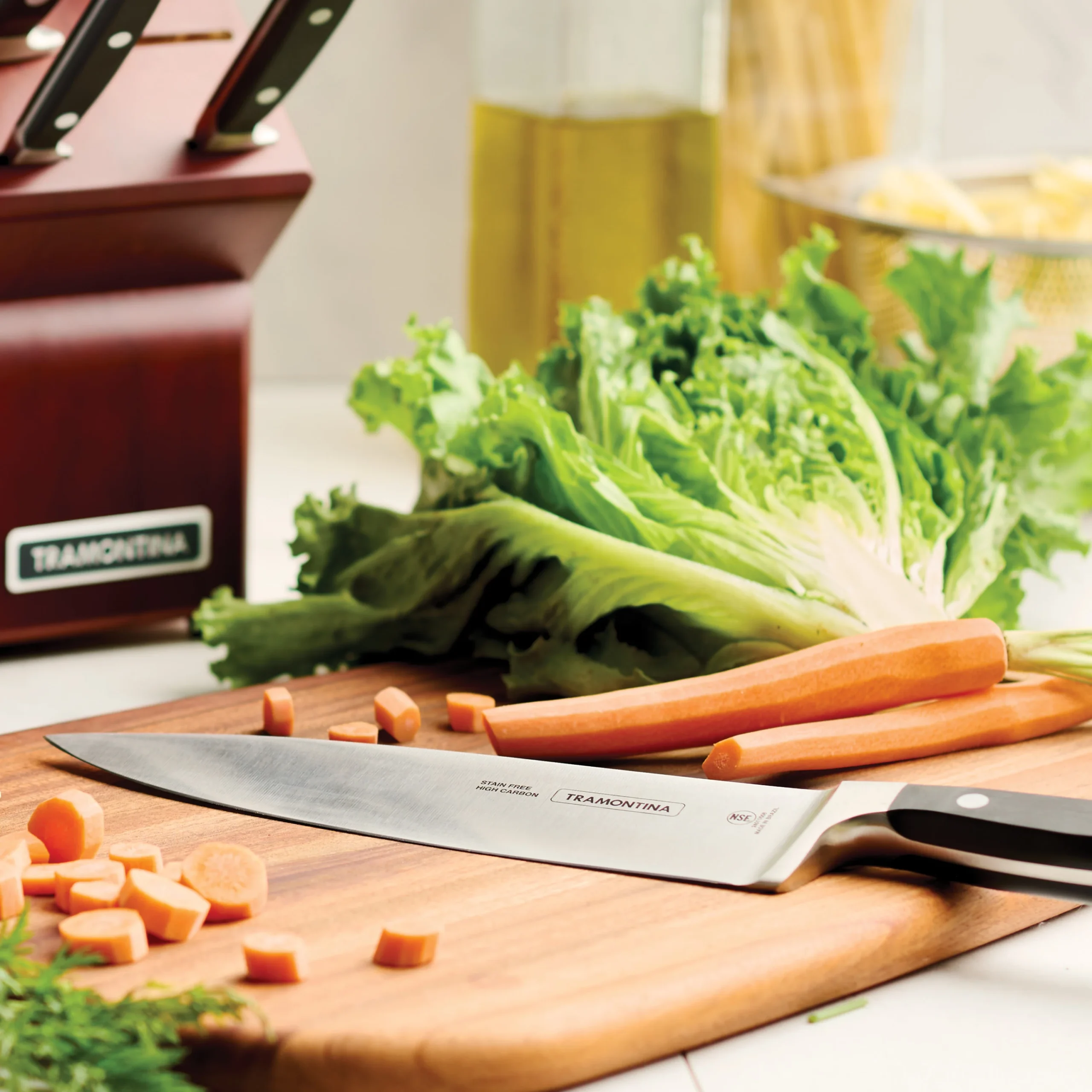 ⁦Professional Forged 7 Piece Knife Set with Hardwood Counter Block⁩ - الصورة ⁦3⁩